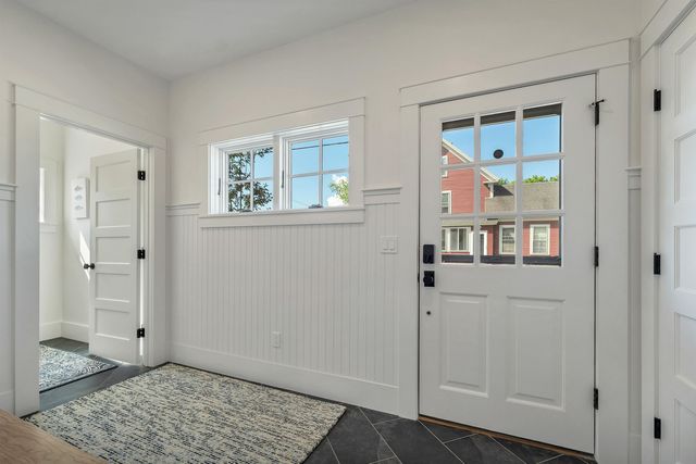 46 King Street, Wolfeboro, NH 03894