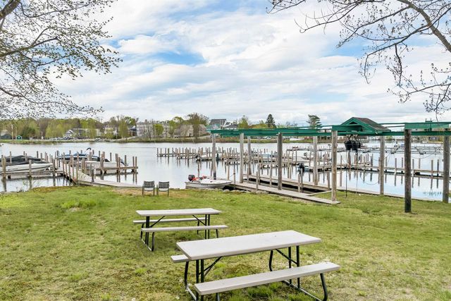46 King Street, Wolfeboro, NH 03894