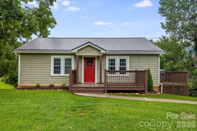 2117 Old Clyde Road, Clyde, NC 28721