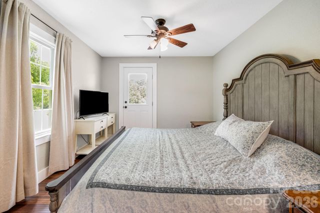 2117 Old Clyde Road, Clyde, NC 28721