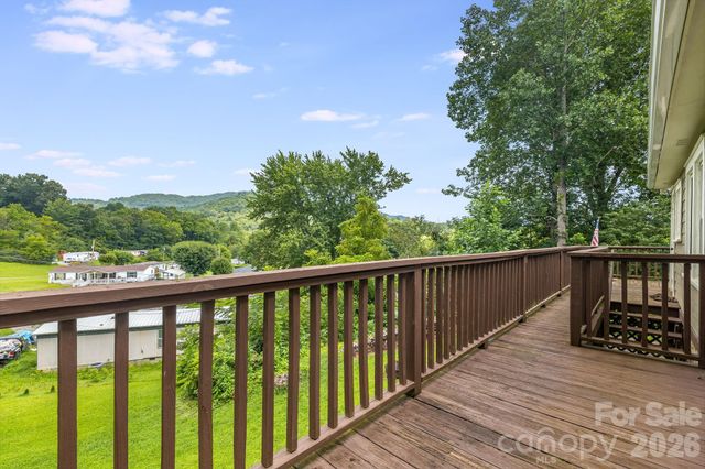 2117 Old Clyde Road, Clyde, NC 28721