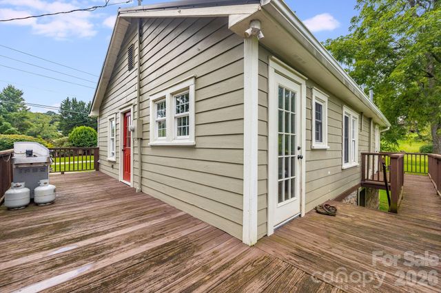 2117 Old Clyde Road, Clyde, NC 28721