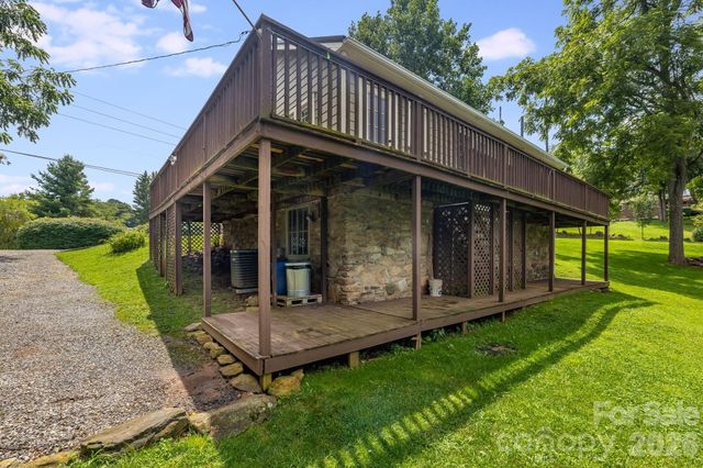 2117 Old Clyde Road, Clyde, NC 28721