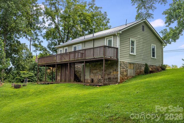 2117 Old Clyde Road, Clyde, NC 28721