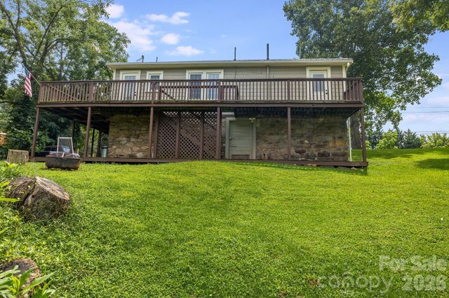 2117 Old Clyde Road, Clyde, NC 28721