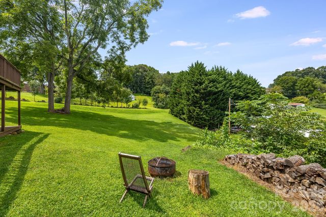 2117 Old Clyde Road, Clyde, NC 28721