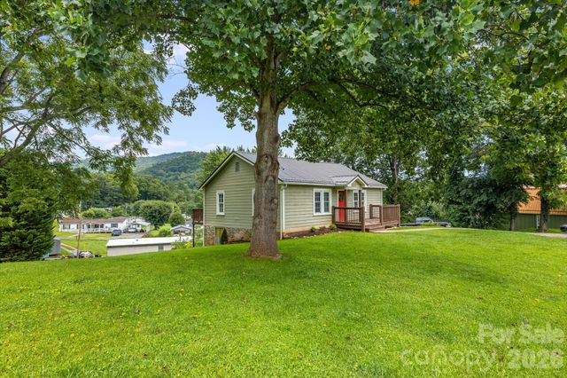 2117 Old Clyde Road, Clyde, NC 28721