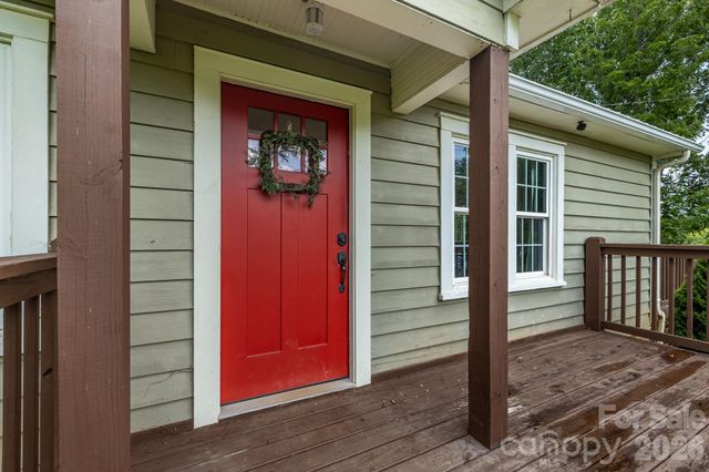 2117 Old Clyde Road, Clyde, NC 28721