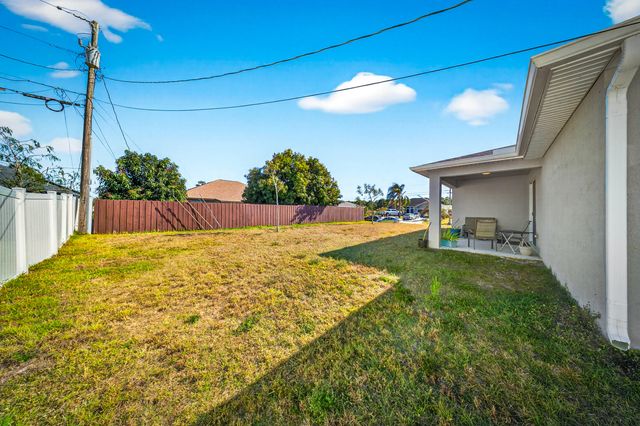 4689 SW Babylon Street, Port St. Lucie, Port St Lucie, FL 34953