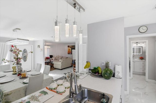 4260 NW 114th Ter, Coral Springs, FL 33065