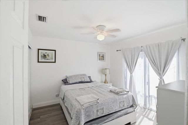 4260 NW 114th Ter, Coral Springs, FL 33065