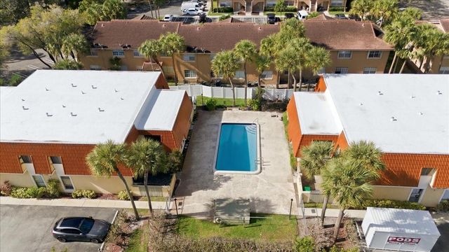 4260 NW 114th Ter, Coral Springs, FL 33065