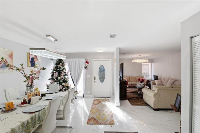 4260 NW 114th Ter, Coral Springs, FL 33065