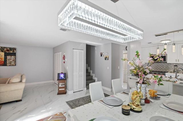 4260 NW 114th Ter, Coral Springs, FL 33065