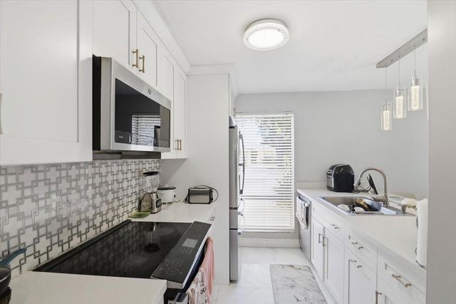 4260 NW 114th Ter, Coral Springs, FL 33065