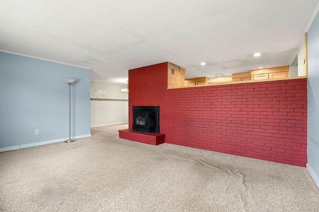 17 Amherst St, Danvers, MA 01923