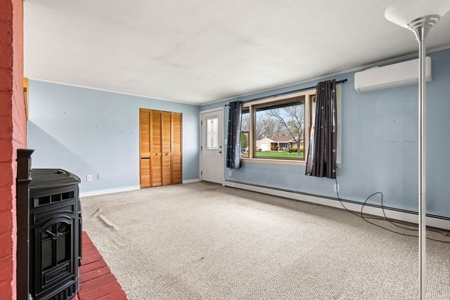 17 Amherst St, Danvers, MA 01923