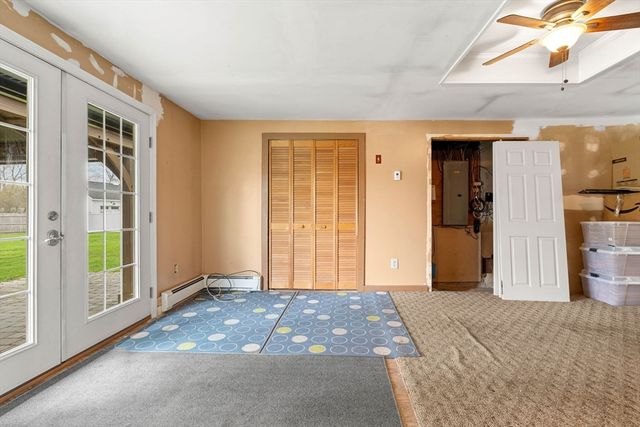 17 Amherst St, Danvers, MA 01923