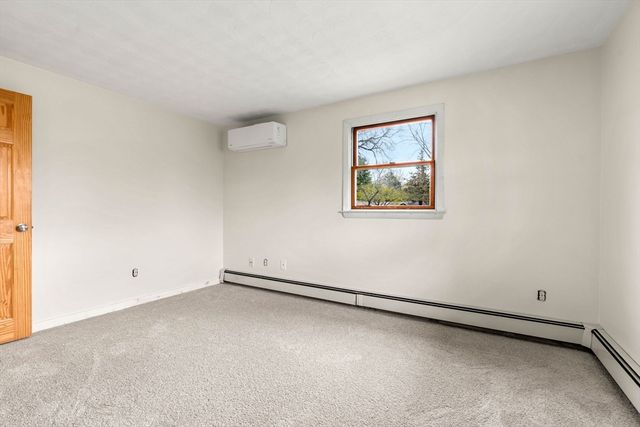 17 Amherst St, Danvers, MA 01923