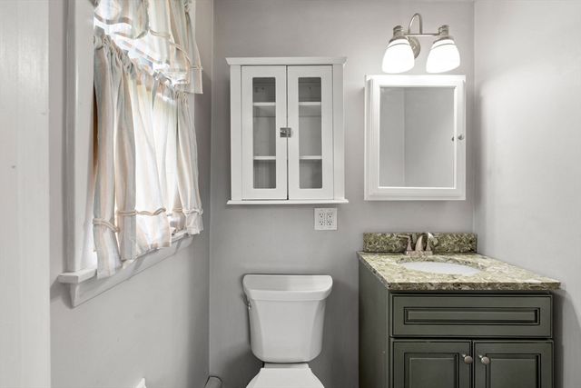 17 Amherst St, Danvers, MA 01923