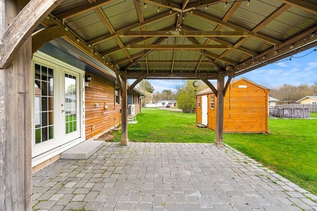 17 Amherst St, Danvers, MA 01923