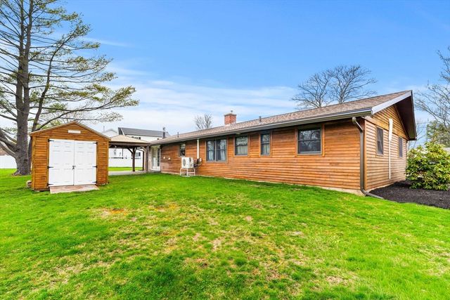 17 Amherst St, Danvers, MA 01923