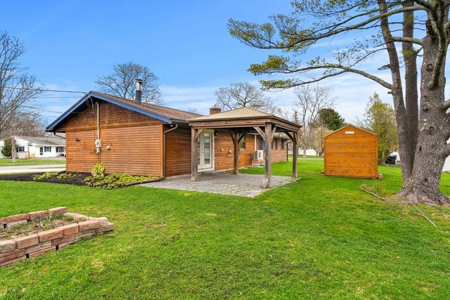 17 Amherst St, Danvers, MA 01923