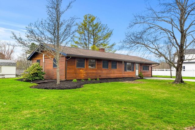 17 Amherst St, Danvers, MA 01923