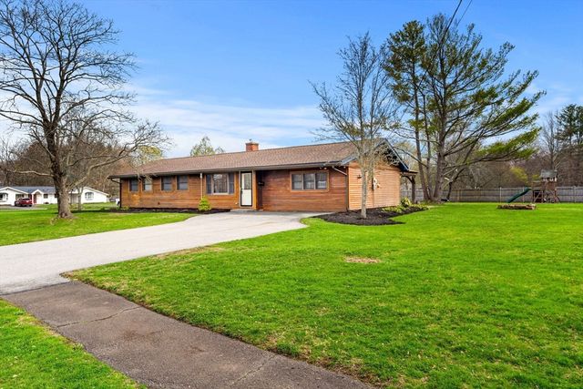 17 Amherst St, Danvers, MA 01923