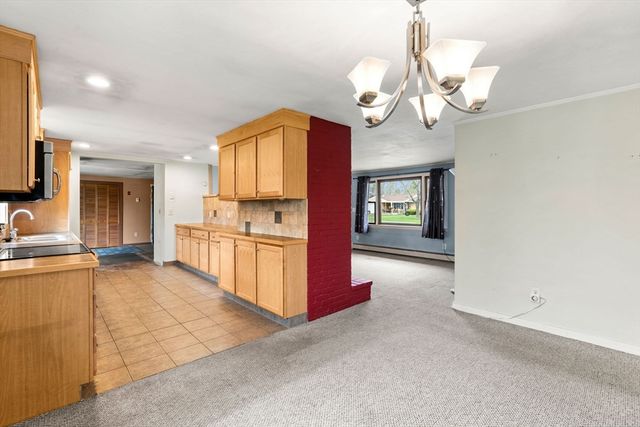 17 Amherst St, Danvers, MA 01923