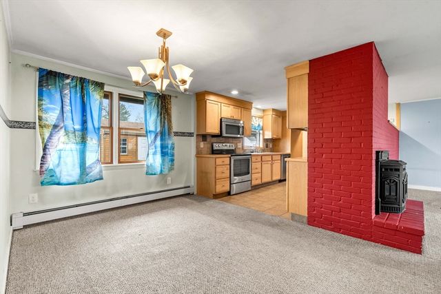 17 Amherst St, Danvers, MA 01923