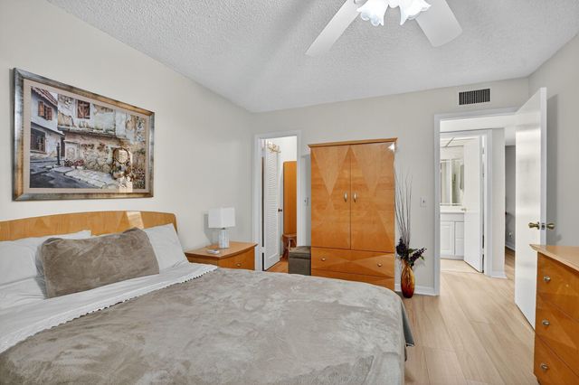 693 Burgundy O, Delray Beach, FL 33484