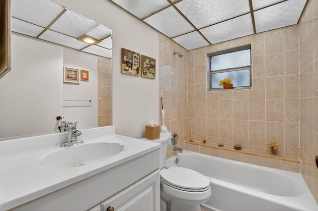 693 Burgundy O, Delray Beach, FL 33484