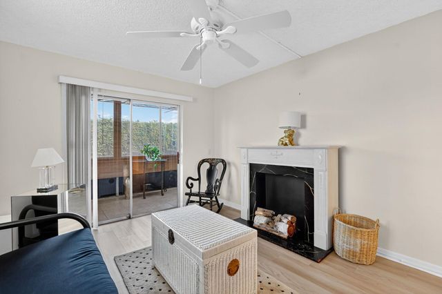 693 Burgundy O, Delray Beach, FL 33484