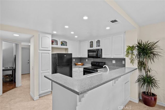 91 Stanford Court 62, Irvine, CA 92612