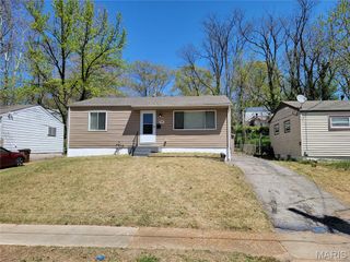 929 Clearfield Drive, Ferguson, MO 63135