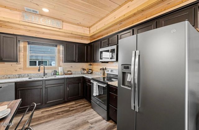 844 Osprey Way, Pigeon Forge, TN 37863