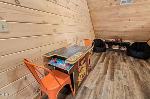 844 Osprey Way, Pigeon Forge, TN 37863