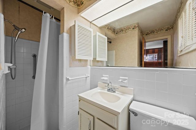 417 Thomas Trail, Gastonia, NC 28054