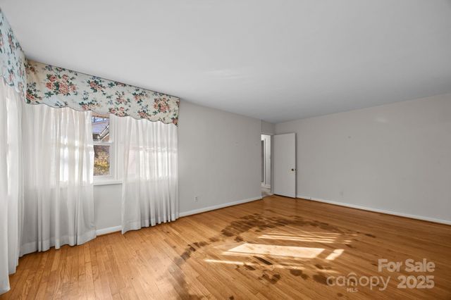 417 Thomas Trail, Gastonia, NC 28054