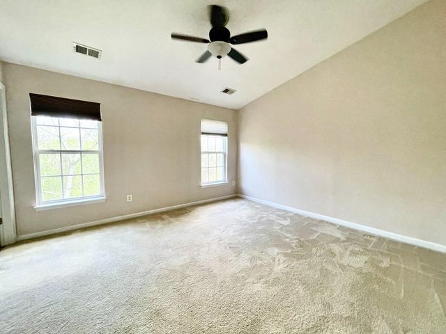 1313 PENDLETON LN, Strasburg, VA 22657