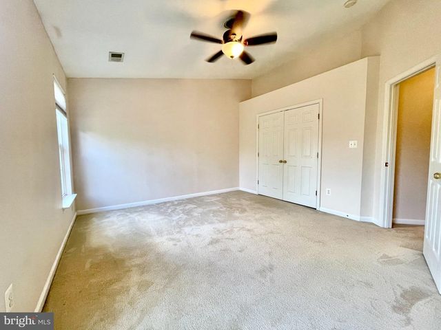 1313 PENDLETON LN, Strasburg, VA 22657