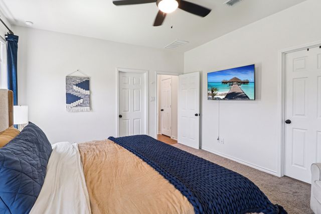 948 Brock Drive, Aubrey, TX 76227