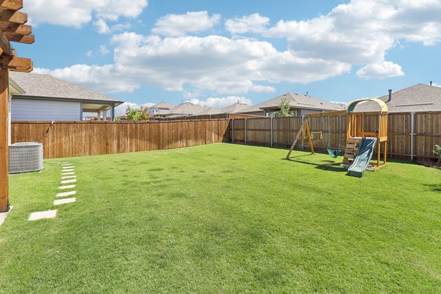 948 Brock Drive, Aubrey, TX 76227