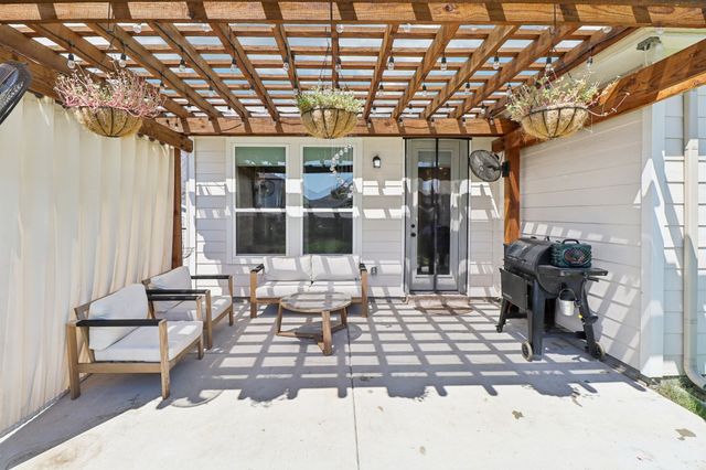 948 Brock Drive, Aubrey, TX 76227