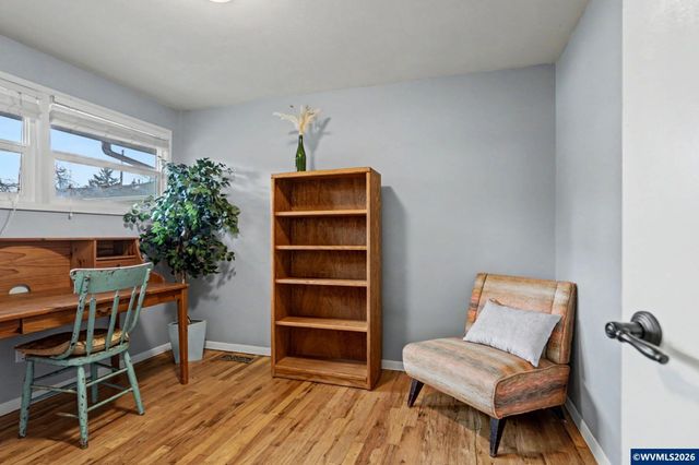 1795 B St NE, Salem, OR 97301