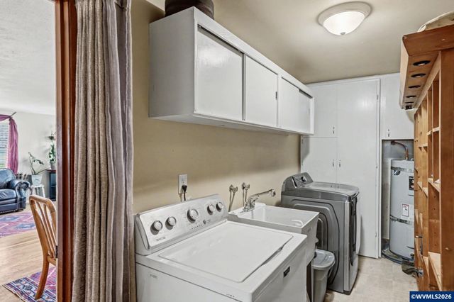 1795 B St NE, Salem, OR 97301