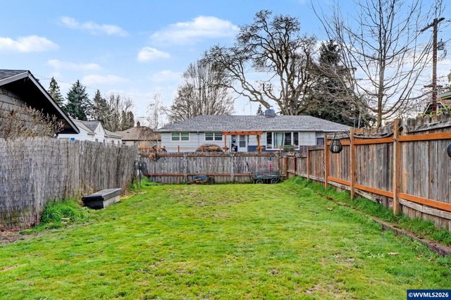 1795 B St NE, Salem, OR 97301