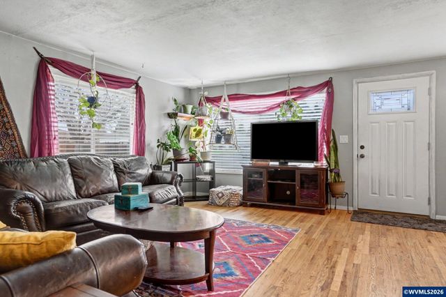 1795 B St NE, Salem, OR 97301