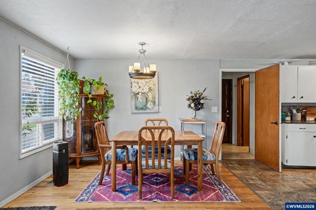 1795 B St NE, Salem, OR 97301